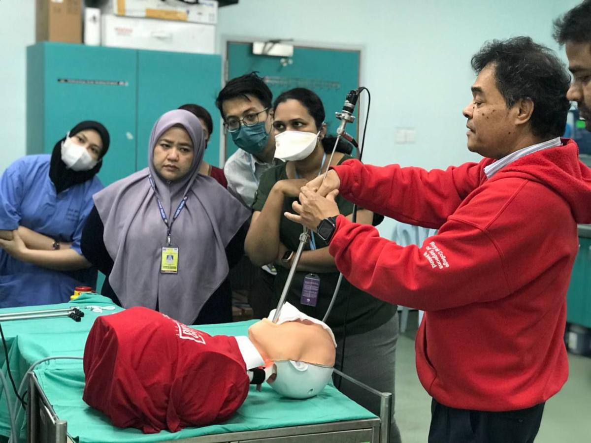 Rigid Bronchoscopy & Airway Stenting 11.00am – 1.00pm